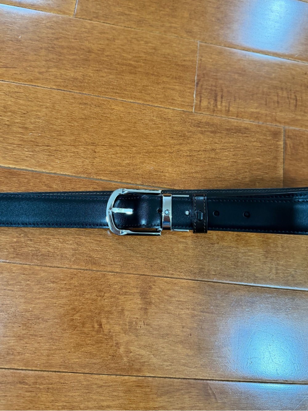 Montblanc Men’s Reversible Black & Brown Leather Belt w Silver Buckle - Picture 3 of 5